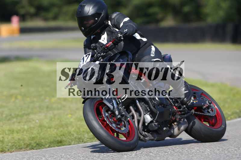 /44 09.08.2025 Plüss Moto Sport ADR/Einsteiger/517